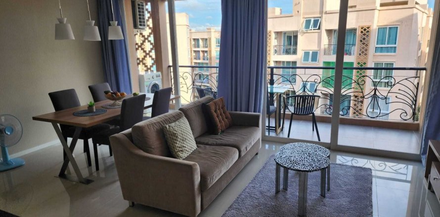 Condo in Pattaya, Thailand, 2 bedrooms  № 171073