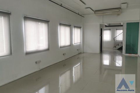 Studio in Watthana, Bangkok, Thailand № 220011 - Foto 3
