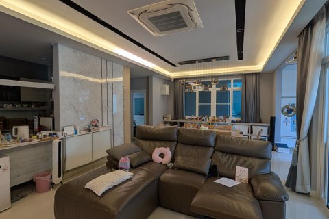 House in Bang Kaeo, Thailand 4 bedrooms № 171582 - photo 9