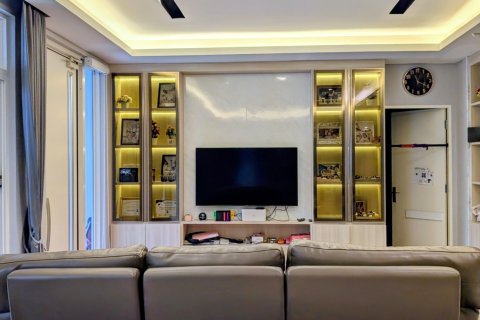 House in Bang Kaeo, Thailand 4 bedrooms № 171582 - photo 4