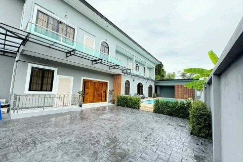 Villa in San Sai, Thailand 4 bedrooms № 171581 - photo 26