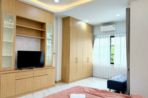 Villa in San Sai, Thailand 4 bedrooms № 171581 - photo 5