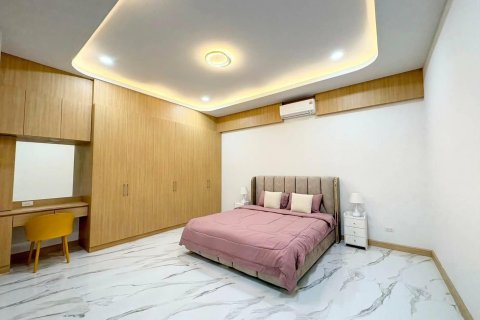 Villa in San Sai, Thailand 4 bedrooms № 171581 - photo 14