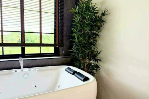 Villa in San Sai, Thailand 4 bedrooms № 171581 - photo 22