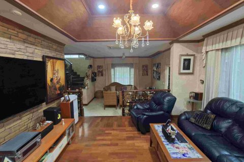 House in Pak Kret, Thailand 3 bedrooms № 171579 - photo 2