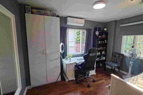 House in Pak Kret, Thailand 3 bedrooms № 171579 - photo 19