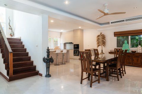 Villa in Ko Samui, Thailand 4 bedrooms № 171583 - photo 3