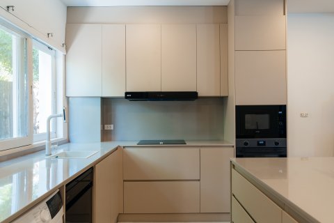 Villa in Ko Samui, Thailand 4 bedrooms № 171583 - photo 24