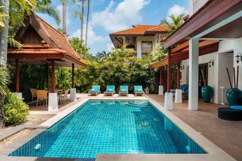 Villa in Ko Samui, Thailand 4 bedrooms № 171583 - photo 7
