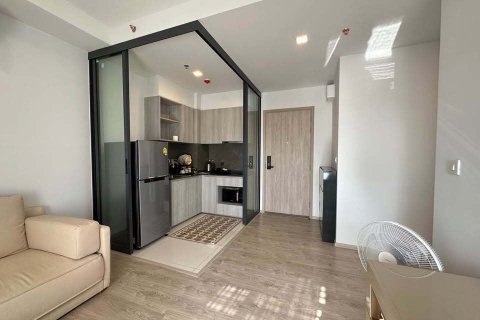 Condo in Suan Luang, Bangkok, Thailand, 2 bedrooms  № 149859 - photo 1