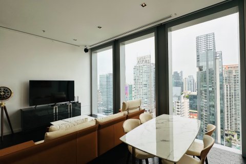 Condo in Bangkok, Thailand, 2 bedrooms № 195787 - photo 4