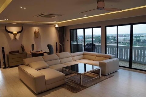 Penthouse à Ban Lam Luk Ka, Thaïlande 4 chambres № 158604 - photo 3