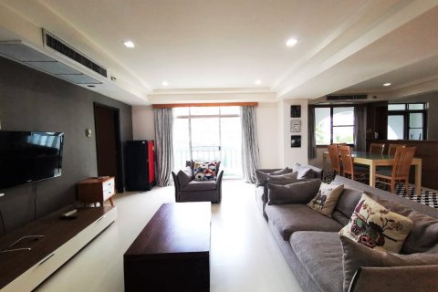 Condo à Watthana, Bangkok, Thaïlande, 3 chambres № 200554 - photo 8