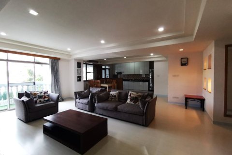 Condo à Watthana, Bangkok, Thaïlande, 3 chambres № 200554 - photo 7