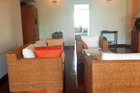 Condo à Khlong Toei, Bangkok, Thaïlande, 3 chambres № 200556 - photo 8