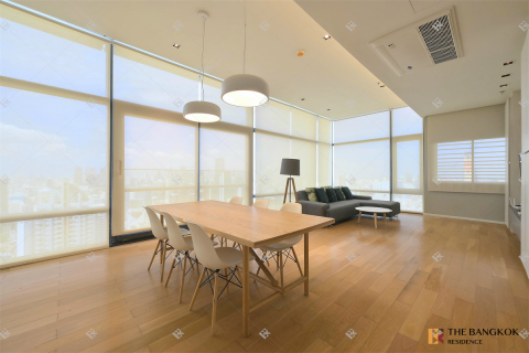 Condo in Bangkok, Thailand, 3 bedrooms № 190193 - photo 4