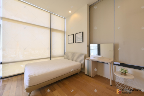 Condo in Bangkok, Thailand, 3 bedrooms № 190193 - photo 13