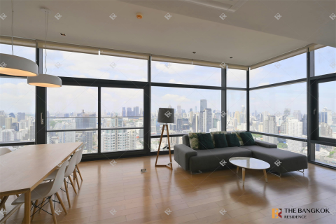 Condo in Bangkok, Thailand, 3 bedrooms № 190193 - photo 6