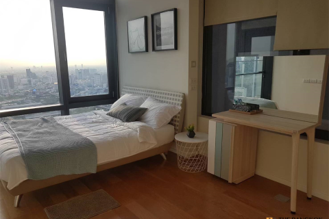Condo in Bangkok, Thailand, 3 bedrooms № 190193 - photo 7