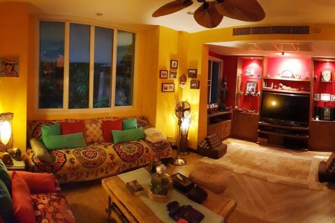 Дом в Банг Кхене, Бангкок, Таиланд с 3 спальнями  № 172126 - фото 8