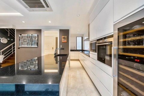 Таунхаус в Бангкоке, Таиланд с 2 спальнями  № 114074 - фото 8