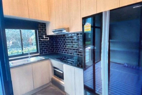 Townhouse in Bangkok, Thailand 3 bedrooms № 114071 - photo 5