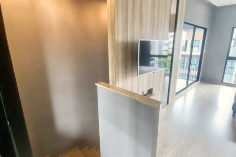 Townhouse in Bangkok, Thailand 3 bedrooms № 114071 - photo 10