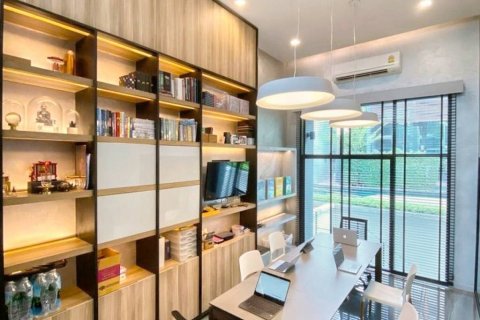 Townhouse in Bangkok, Thailand 3 bedrooms № 114071 - photo 3