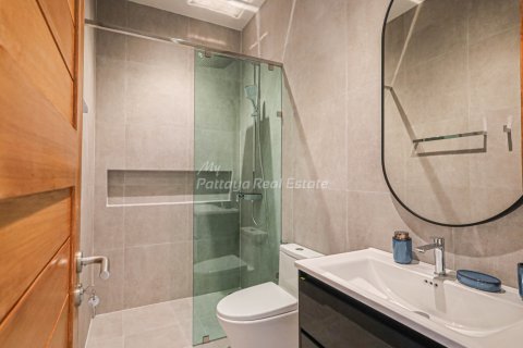 House in Pattaya, Thailand 4 bedrooms № 194504 - photo 14