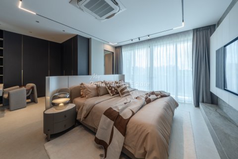 House in Pattaya, Thailand 5 bedrooms № 194505 - photo 17