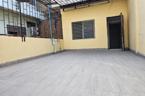 Centre commercial à Bang Kho Laem, Bangkok, Thaïlande № 161349 - photo 9