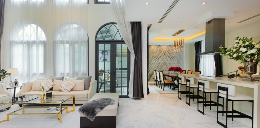 Maison à Watthana, Bangkok, Thaïlande 4 chambres № 161350