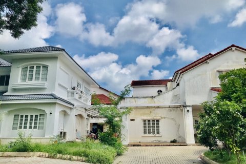 Maison à Thawi Watthana, Bangkok, Thaïlande 8 chambres № 135753 - photo 2