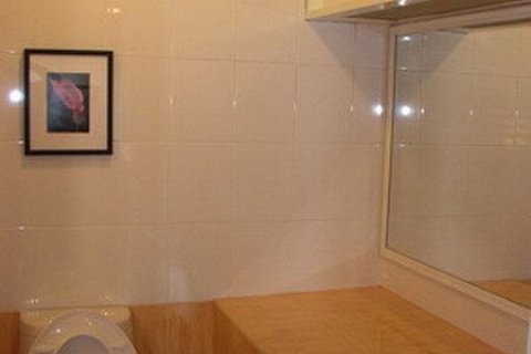 Кондоминиум с 2 спальнями в Ваттхане, Бангкок, Таиланд № 135751 - фото 3