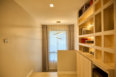 Вилла в Сан-Сая, Таиланд с 4 спальнями  № 135749 - фото 29