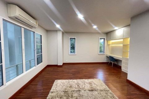House in Chatuchak, Bangkok, Thailand 3 bedrooms № 167455 - photo 10