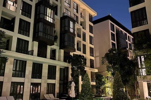 Студия в кондо в Ваттхане, Бангкок, Таиланд № 139844 - фото 5