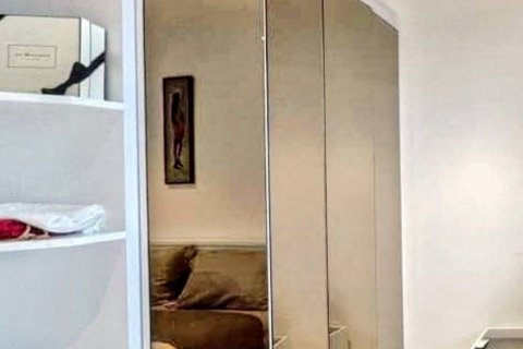 Condo in Khlong Toei, Bangkok, Thailand, 1 bedroom  № 116964 - photo 10