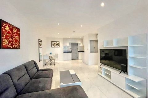 Condo in Khlong Toei, Bangkok, Thailand, 1 bedroom  № 116964 - photo 2