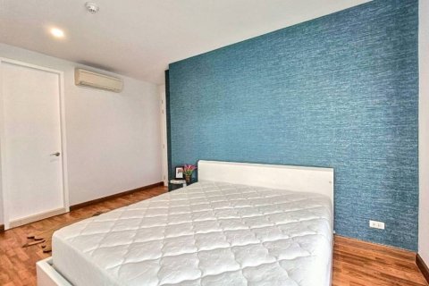 Кондоминиум с 2 спальнями в Бангкапи, Бангкок, Таиланд № 116962 - фото 9