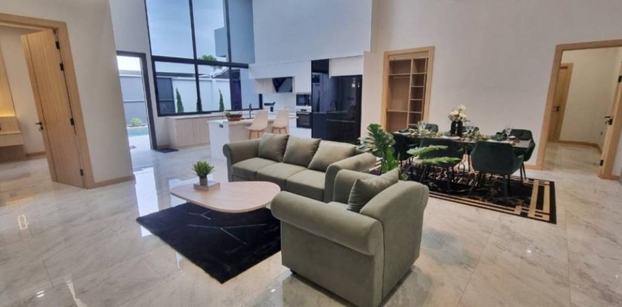 Villa à Bang Lamung, Thaïlande 3 chambres № 116965