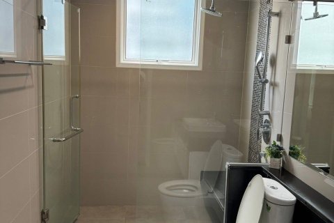 Condo à Ratchathewi, Bangkok, Thaïlande, 2 chambres  № 167588 - photo 21