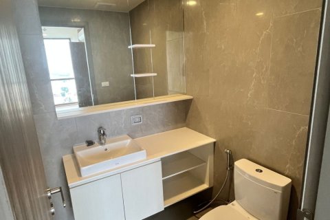 Кондоминиум с 2 спальнями в Сатхоне, Бангкок, Таиланд № 164459 - фото 6