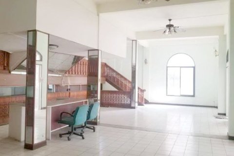 Townhouse in Chiang Mai, Thailand 3 bedrooms № 164462 - photo 9