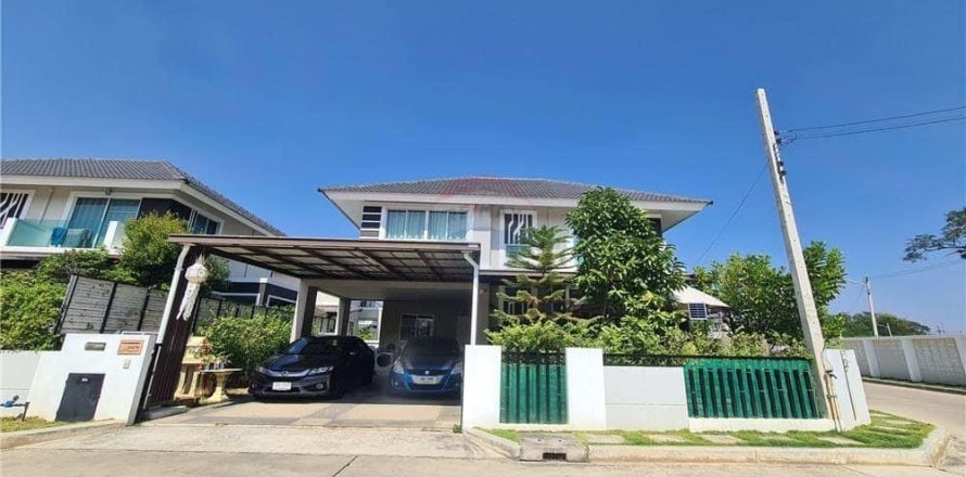 House in San Sai, Thailand 3 bedrooms № 164463