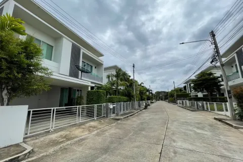 House in Hang Dong, Thailand 3 bedrooms № 164461 - photo 7