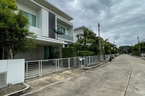 House in Hang Dong, Thailand 3 bedrooms № 164461 - photo 8