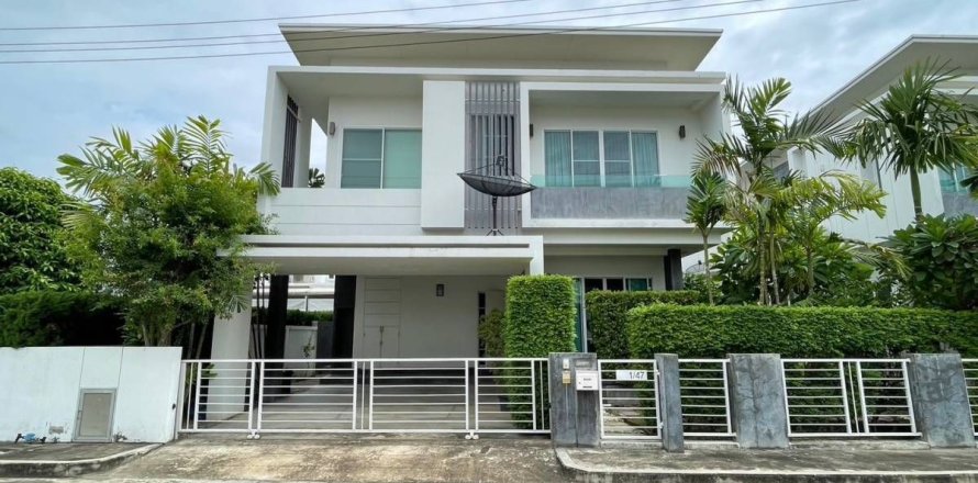 House in Hang Dong, Thailand 3 bedrooms № 164461