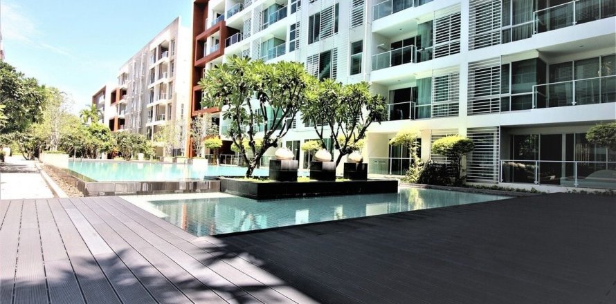 Condo in Hua Hin, Thailand, 2 bedrooms  № 135565