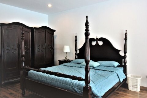 Condo in Hua Hin, Thailand, 2 bedrooms  № 135565 - photo 7